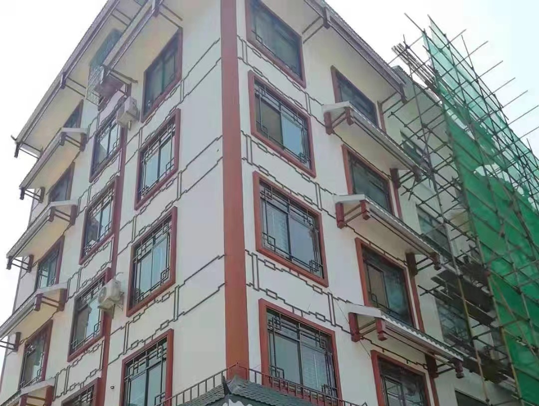 廣西兩高沿線鄉(xiāng)村風(fēng)貌工程改建巴馬縣項目選用金洋水性平涂