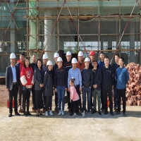 祝賀覃塘新廠綜合樓封頂大吉！